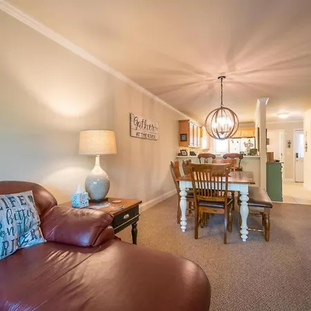 Riverfront Home Within Walking Distance Of Helen Esterno foto