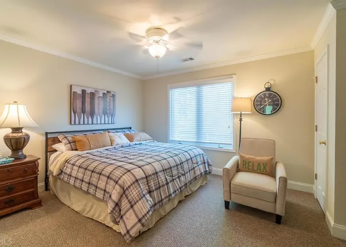 Riverfront Home Within Walking Distance Of Helen