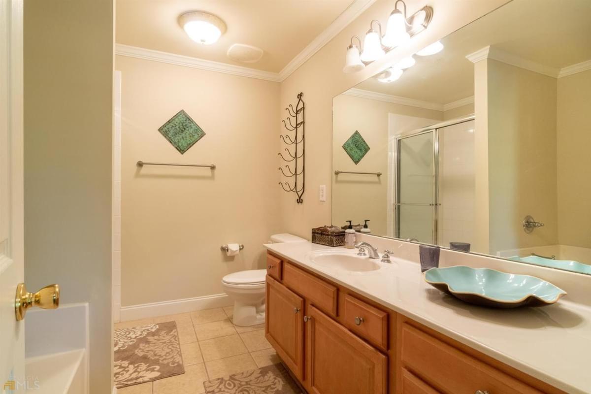 Holiday home Riverfront Within Walking Distance Of